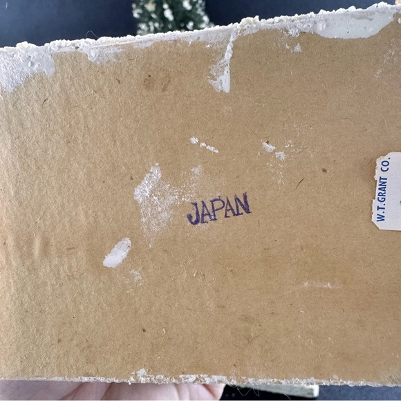 Set Of 11 Vintage Putz Houses Churches Beaded Bottle Brush Trees Japan - Picture 14 of 16